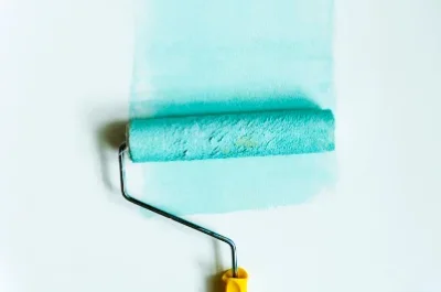 Peinture intérieure à Puy-Sanières — murs, plafonds et boiseries